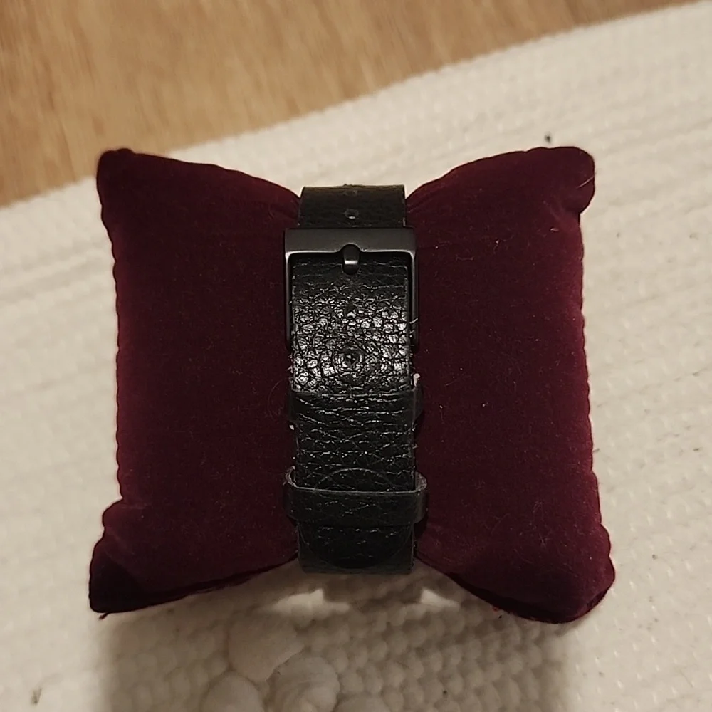 Aark Watch - Picture 2 of 5